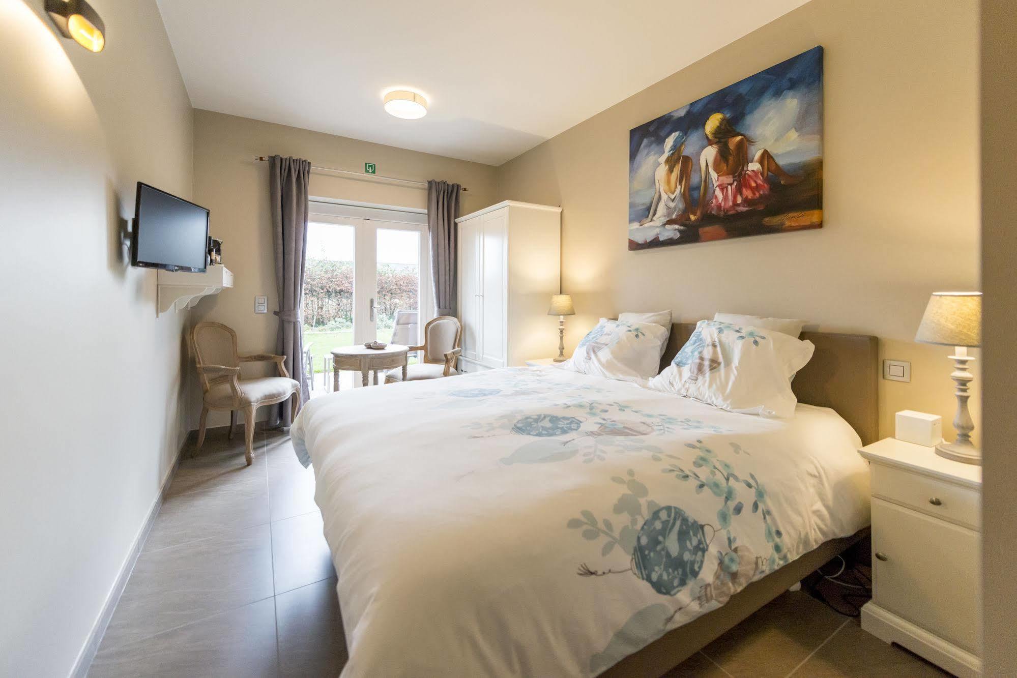 Naturisme B&B Ilmatar, Clothing Optional Deerlijk Exterior photo