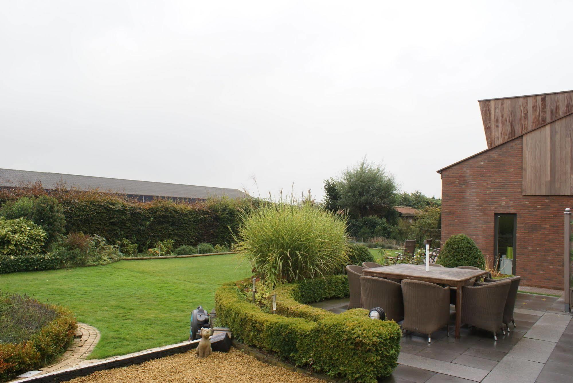 Naturisme B&B Ilmatar, Clothing Optional Deerlijk Exterior photo